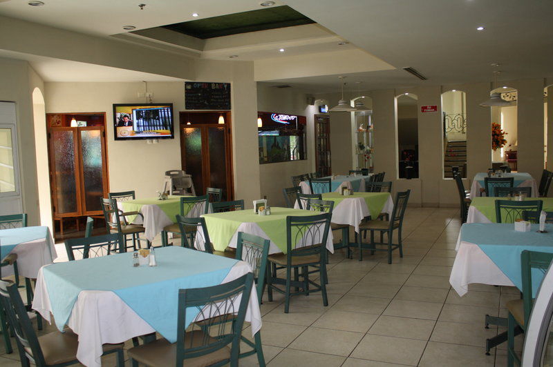 Best Western Bazarell Inn Montemorelos Exterior photo